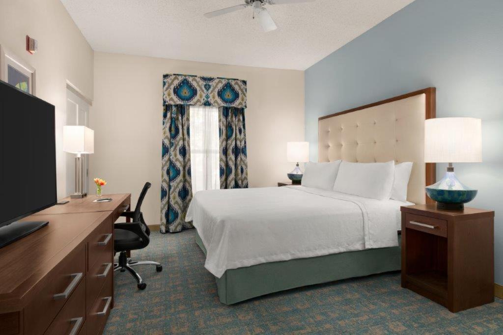 Homewood Suites by Hilton Fort Myers - image 3